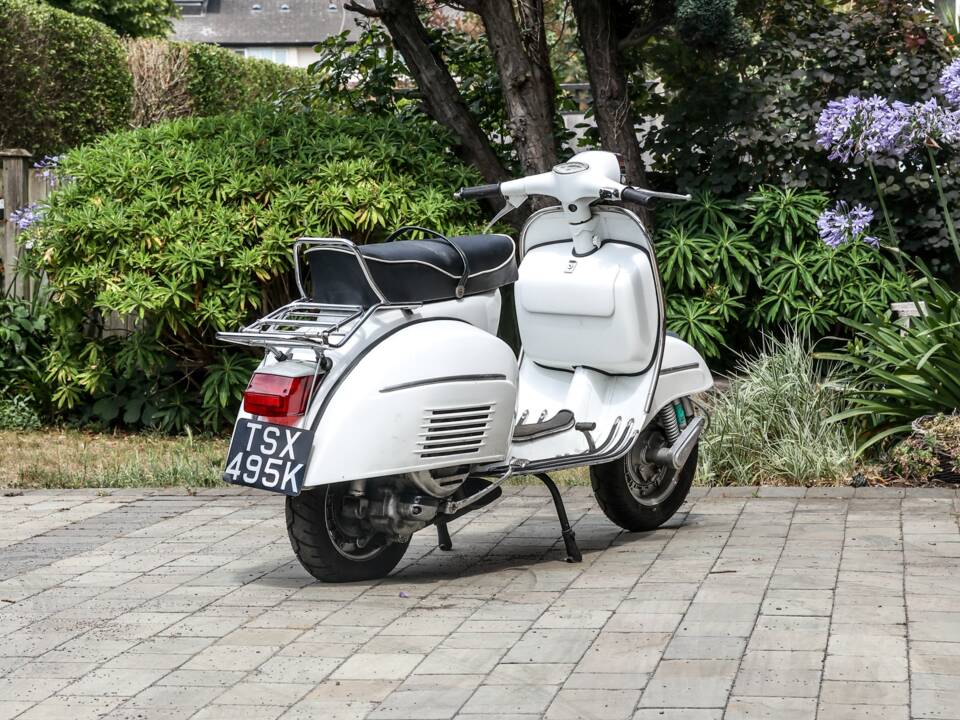 Bild 15/22 von Piaggio Vespa 160 GT Electronic (1972)