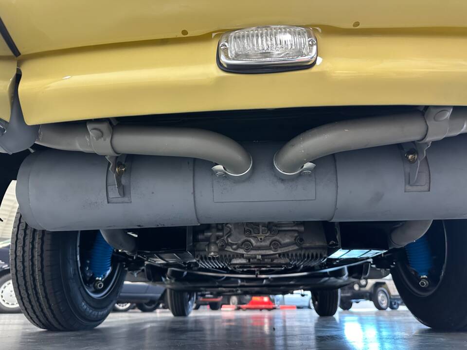 Image 49/101 of Porsche 356 B 1600 (1963)