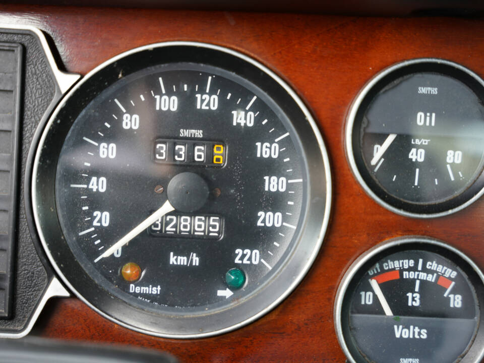 Bild 24/50 von Jaguar XJ 6 C 4.2 (1976)