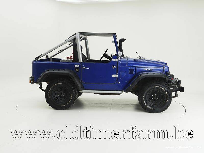 Immagine 6/15 di Toyota Land Cruiser BJ 40 (1978)