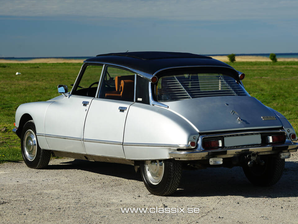 Image 11/24 of Citroën DS 23 IE (1975)