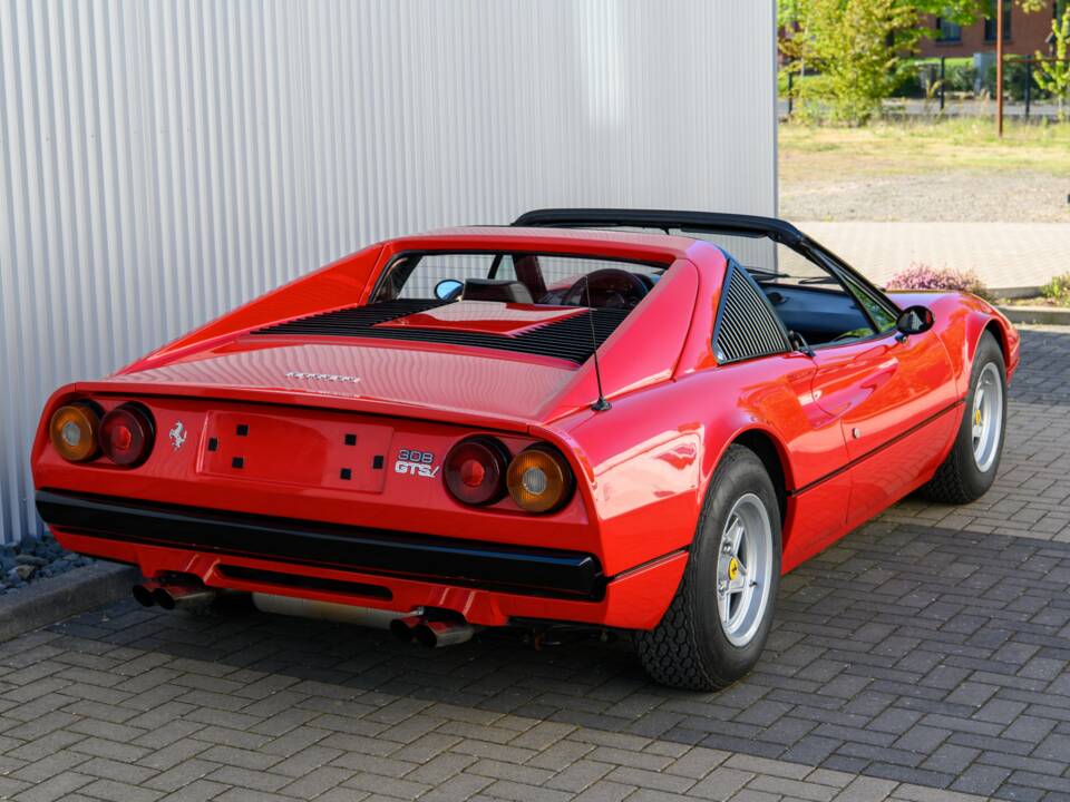 Bild 28/45 von Ferrari 308 GTSi (US) (1980)