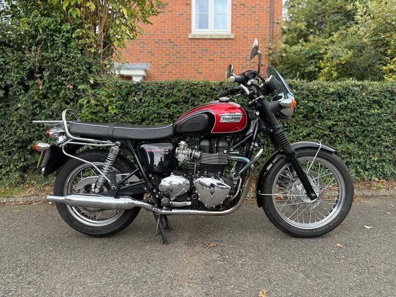 Imagen 1/36 de Triumph DUMMY (2014)