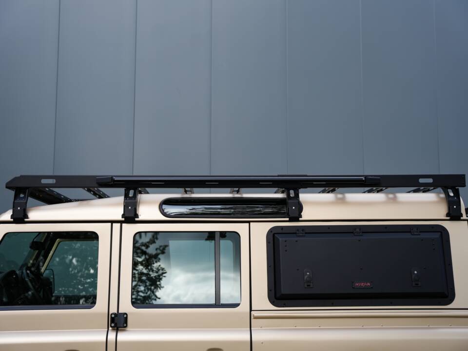 Bild 17/58 von Land Rover Defender 110 (2013)
