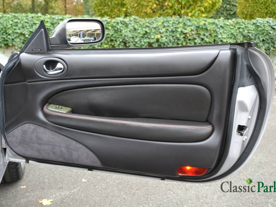 Image 29/50 of Jaguar XKR &quot;Silverstone&quot; (2000)