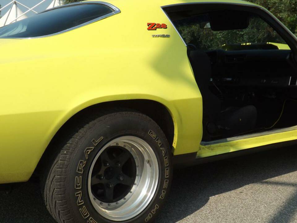 Image 28/50 of Chevrolet Camaro IROC-Z 350 (1974)