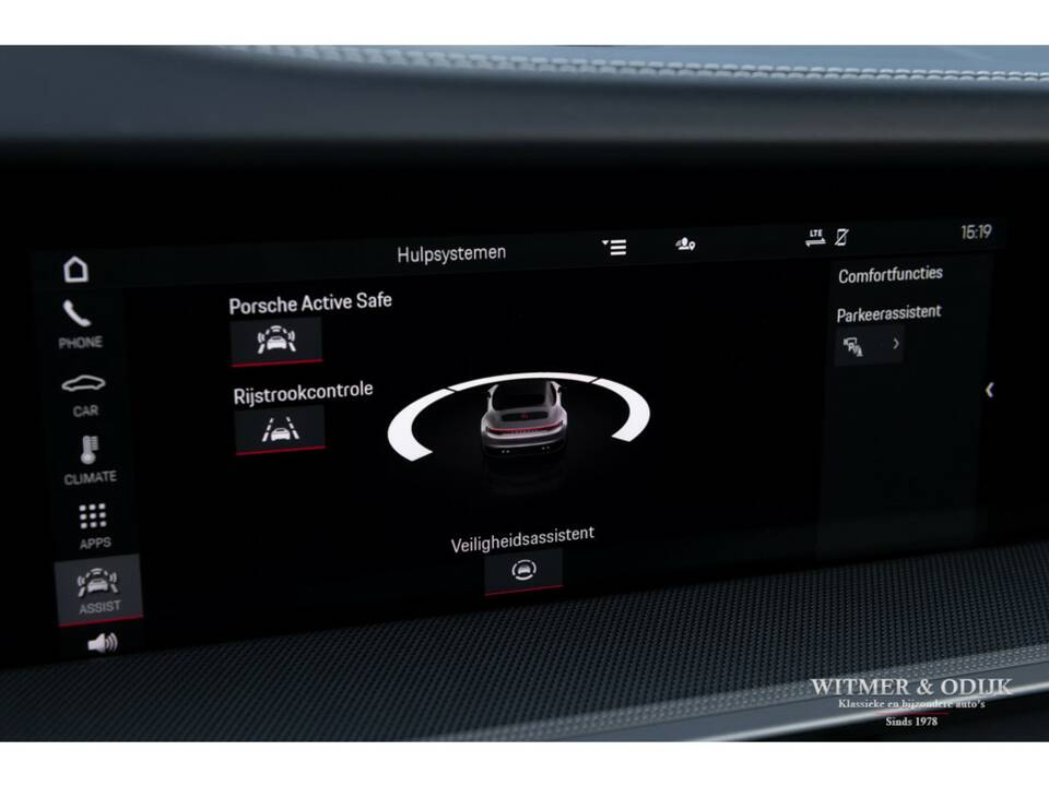 Image 32/42 of Porsche 911 Carrera (2020)