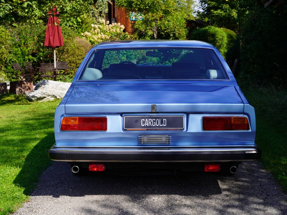 Image 3/12 de Rolls-Royce Camargue (1981)