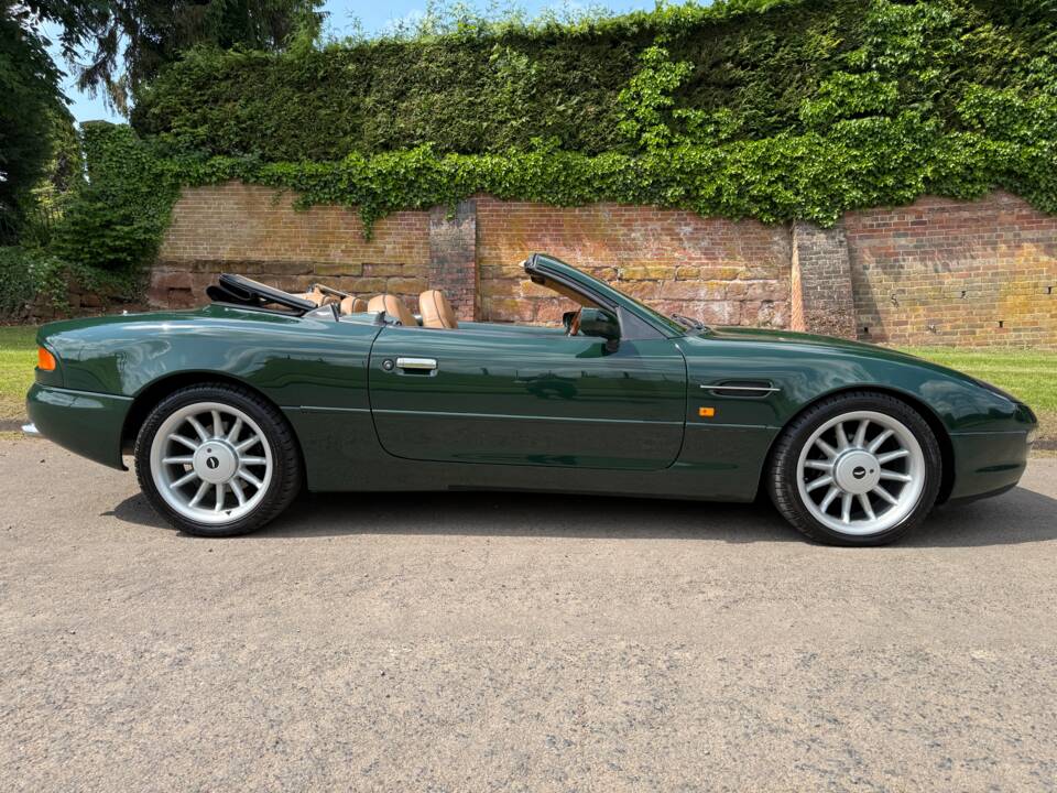 Immagine 5/19 di Aston Martin DB 7 Volante (1998)