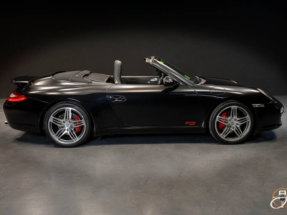 Image 6/24 de Porsche 911 Carrera S (2009)