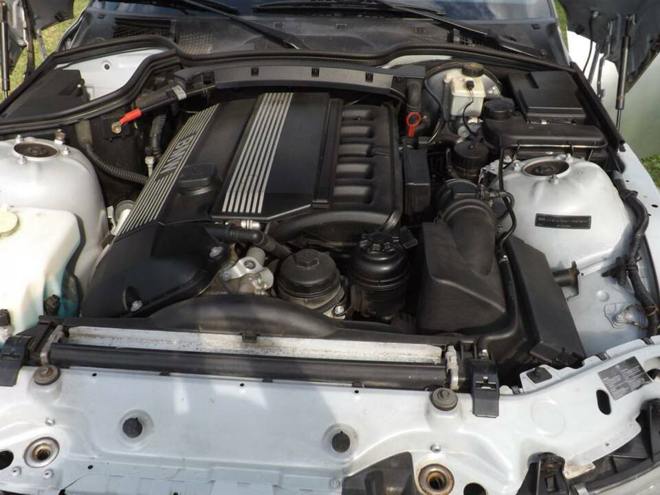 Bild 23/50 von BMW Z3 Cabriolet 3.0 (2000)