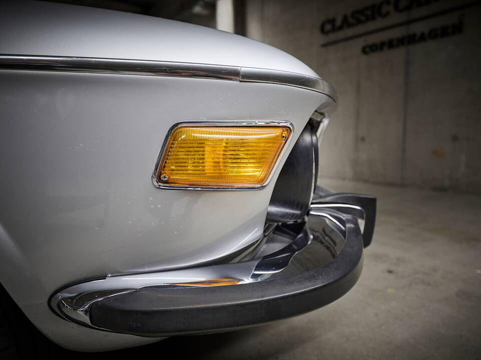Image 43/100 of BMW 3.0 CSi (1973)