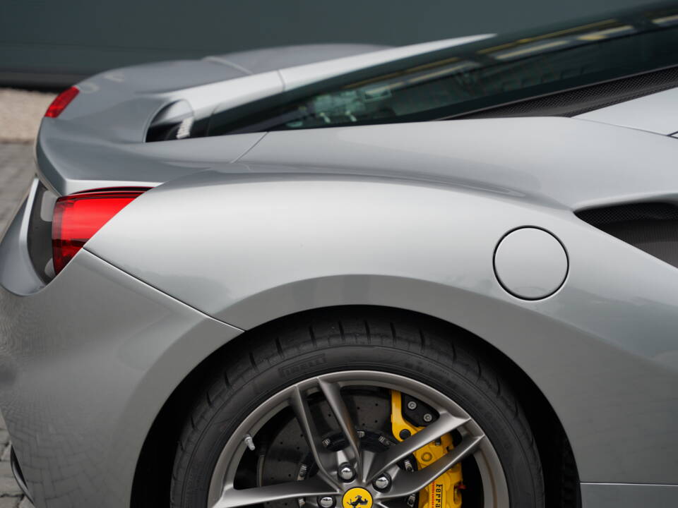 Image 50/50 de Ferrari 488 GTB (2019)