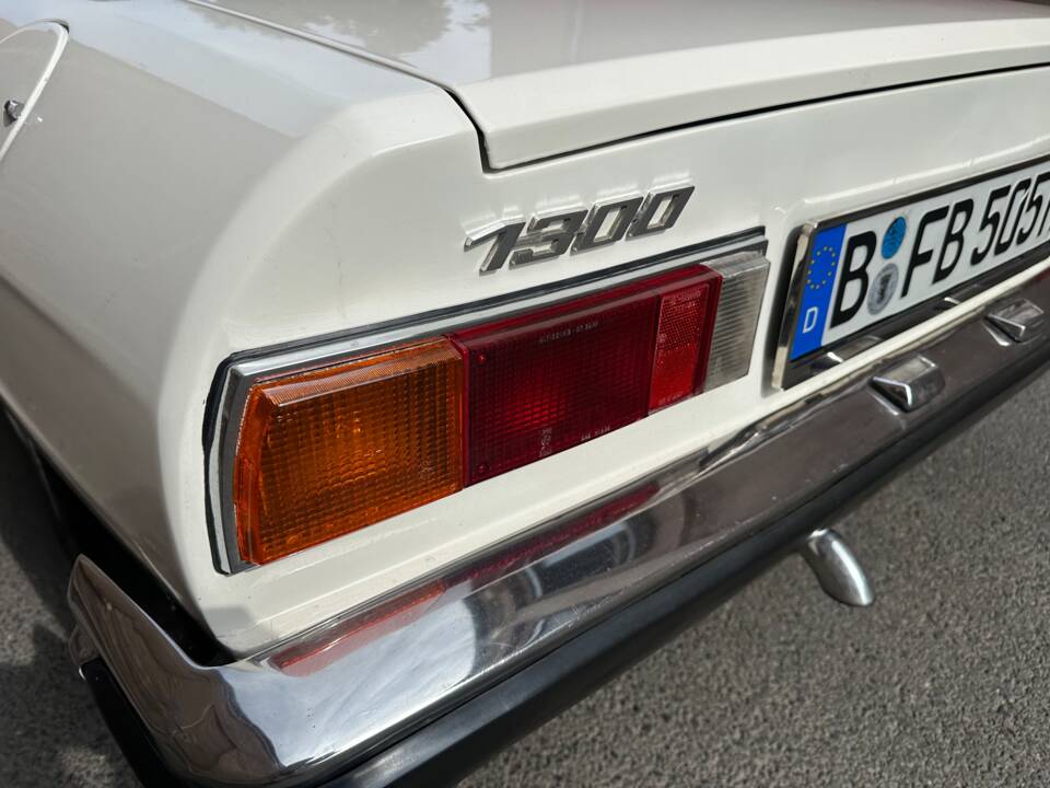 Image 48/63 of Alfa Romeo Spider 1300 Junior (1970)