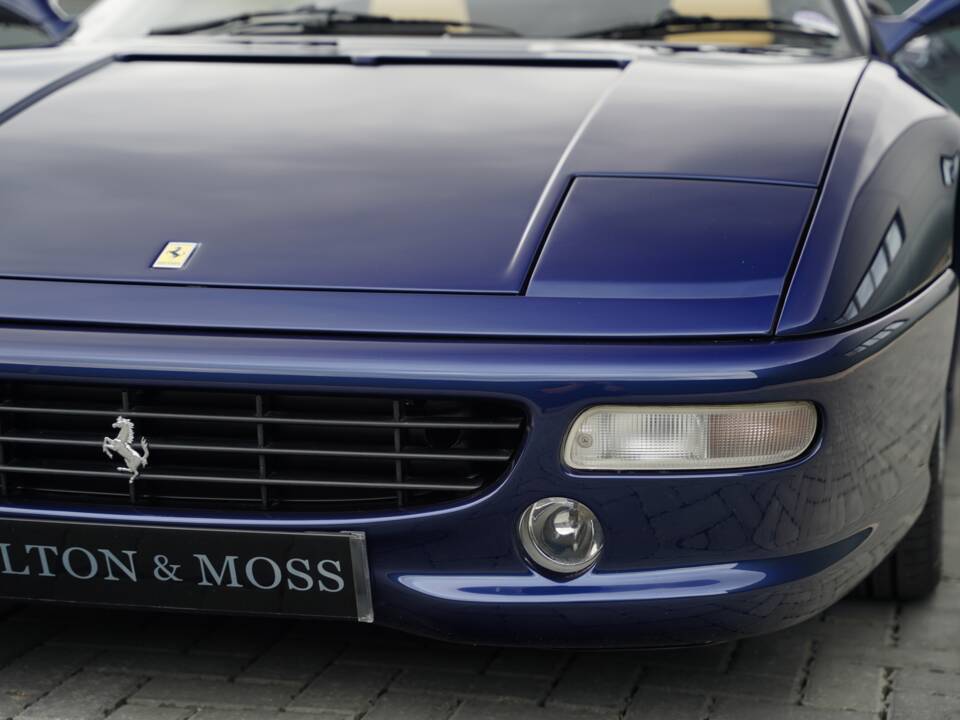 Image 30/50 de Ferrari F 355 Spider (1998)