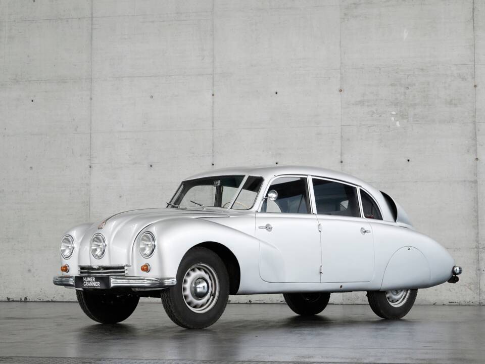 Image 1/50 of Tatra T 87 (1949)