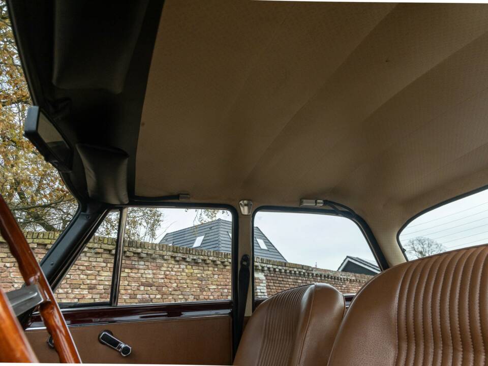 Imagen 42/50 de Alfa Romeo Giulia Nuova Super 1600 (1971)