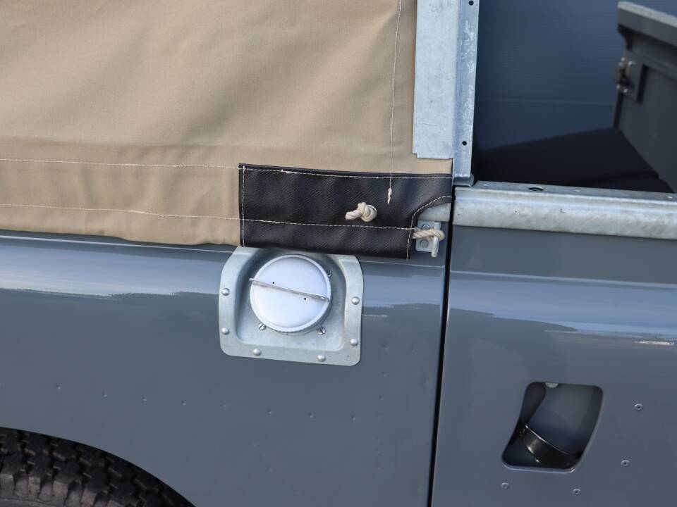 Bild 33/64 von Land Rover 88 (1958)