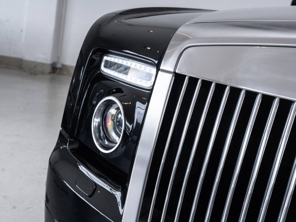 Image 29/36 of Rolls-Royce Phantom DHC (2008)