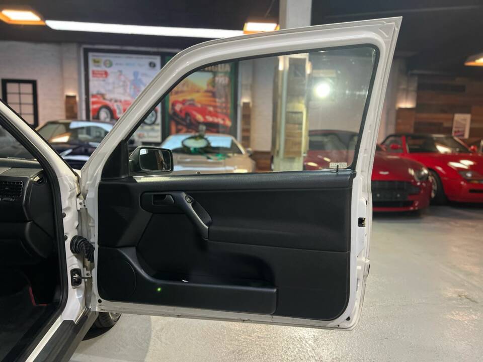 Image 27/50 de Volkswagen Golf III 2.0 16V GTI (1997)