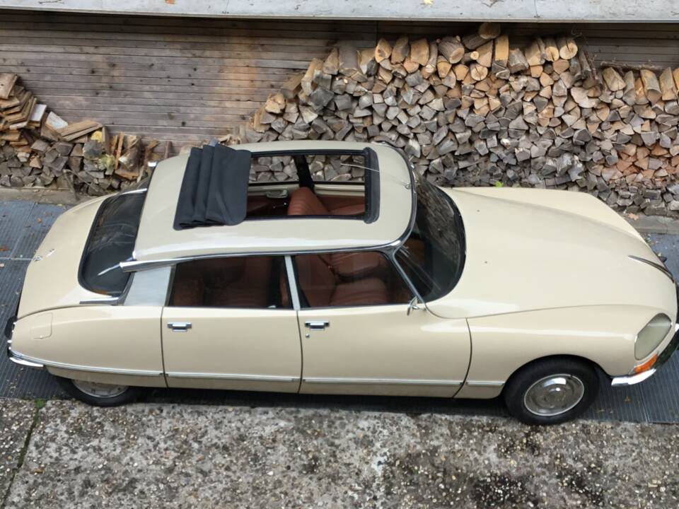 Image 9/82 de Citroën DS 20 (1974)