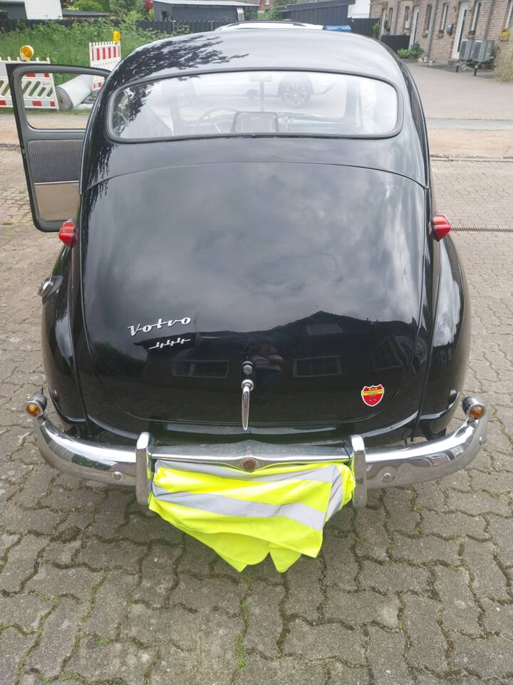 Image 18/18 of Volvo PV 444 (1954)