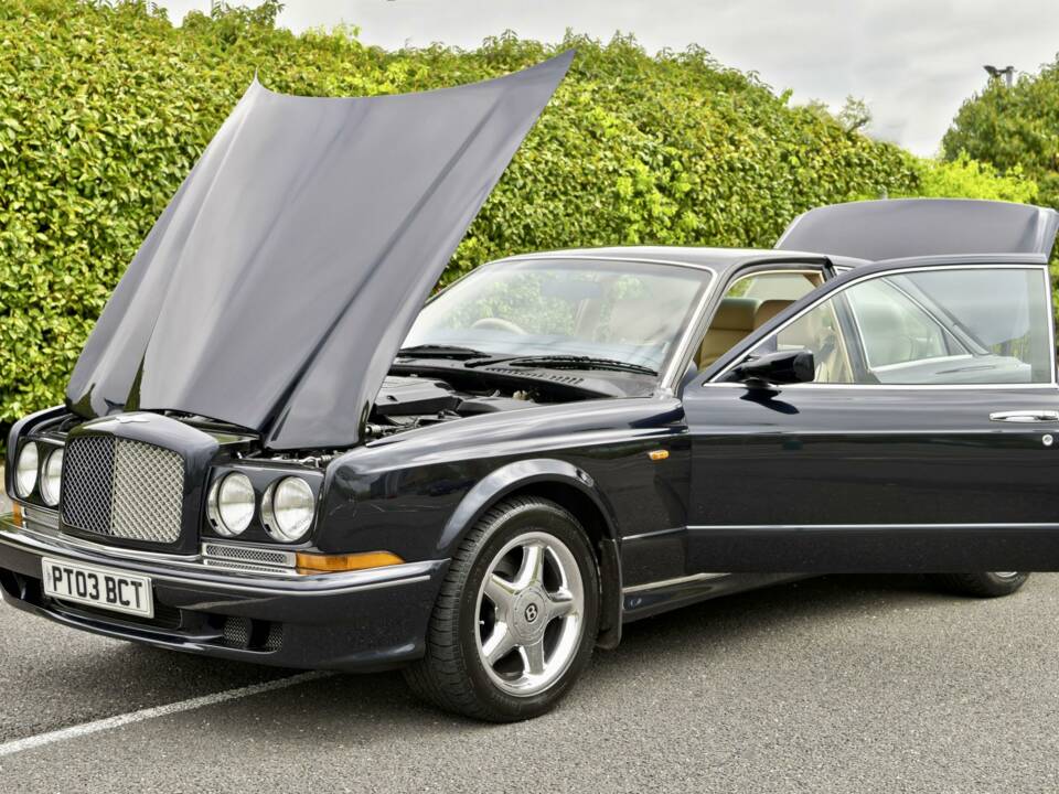 Immagine 14/50 di Bentley Continental T (2003)