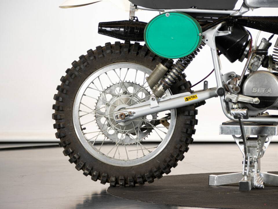 Image 24/30 de Beta CR 250 (1975)