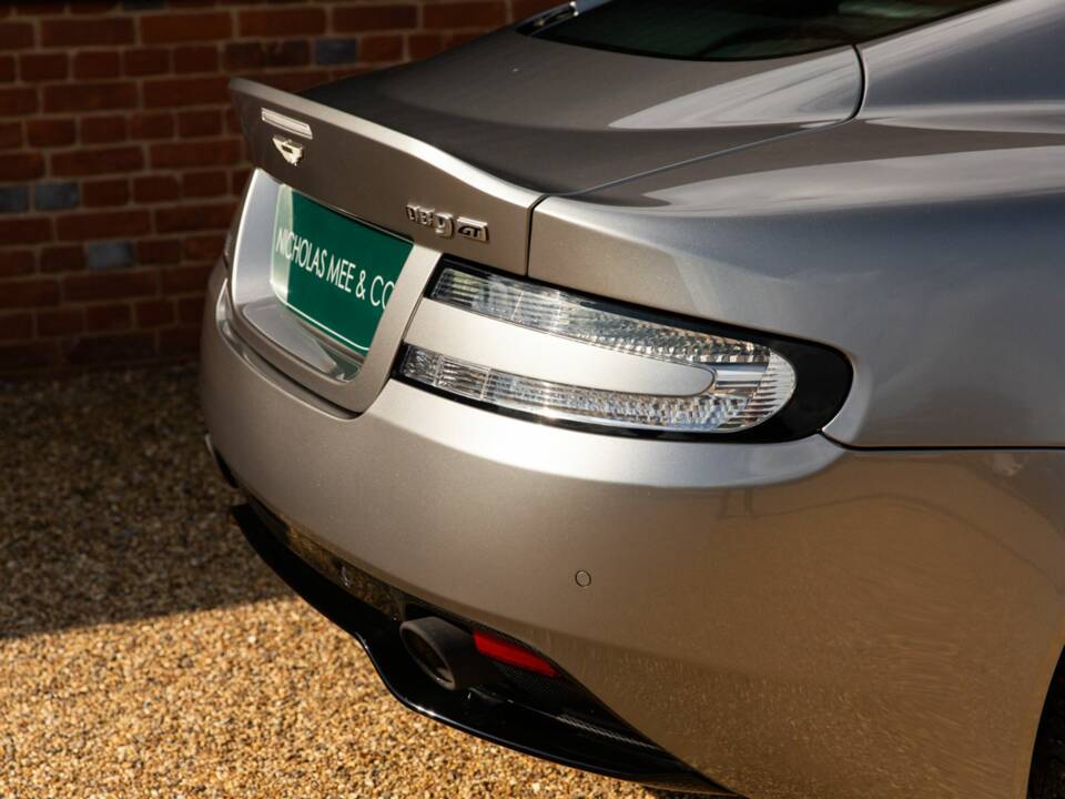 Image 28/50 of Aston Martin DB 9 GT (2015)