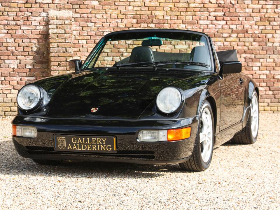Image 20/50 de Porsche 911 Carrera 2 (1991)