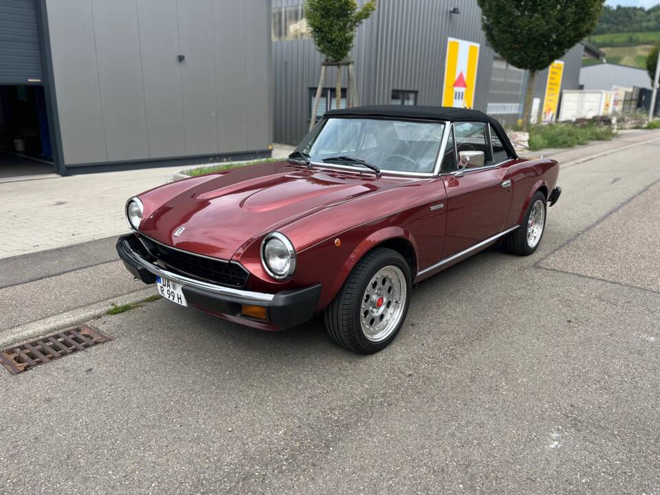 Image 3/14 of FIAT 124 Spider Volumex (1984)