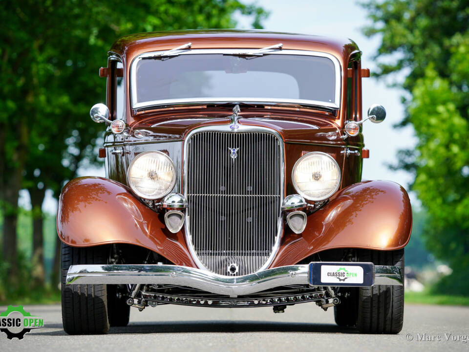 Image 2/66 of Ford V8 Hot Rod (1933)