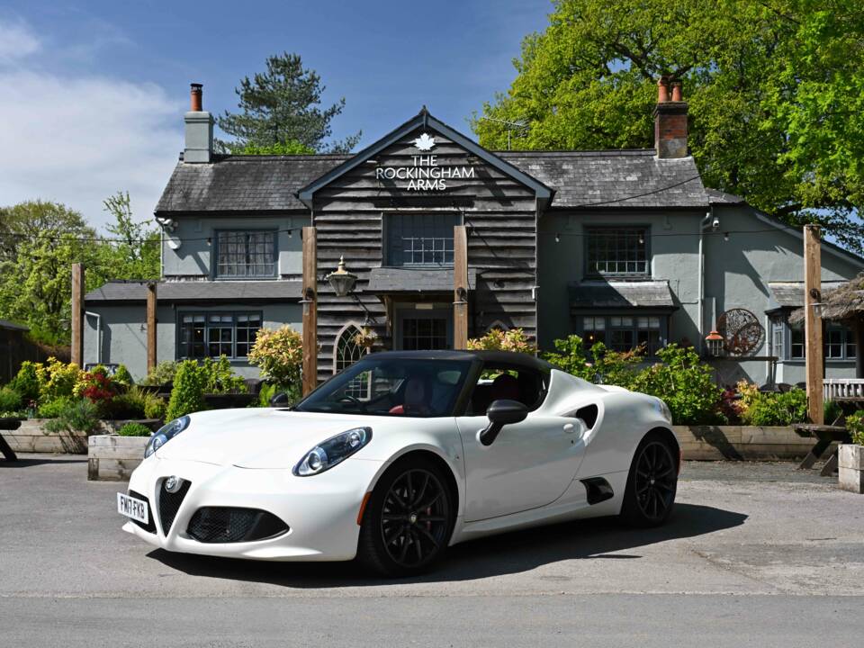 Image 50/50 of Alfa Romeo 4C Spider (2017)