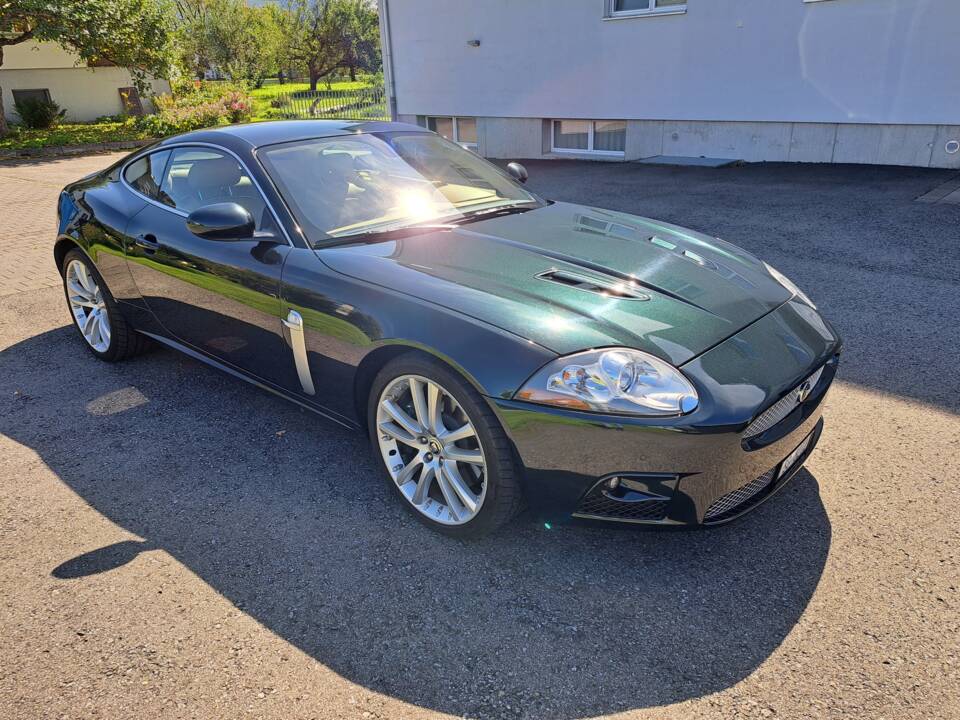 Immagine 3/9 di Jaguar XKR (2008)