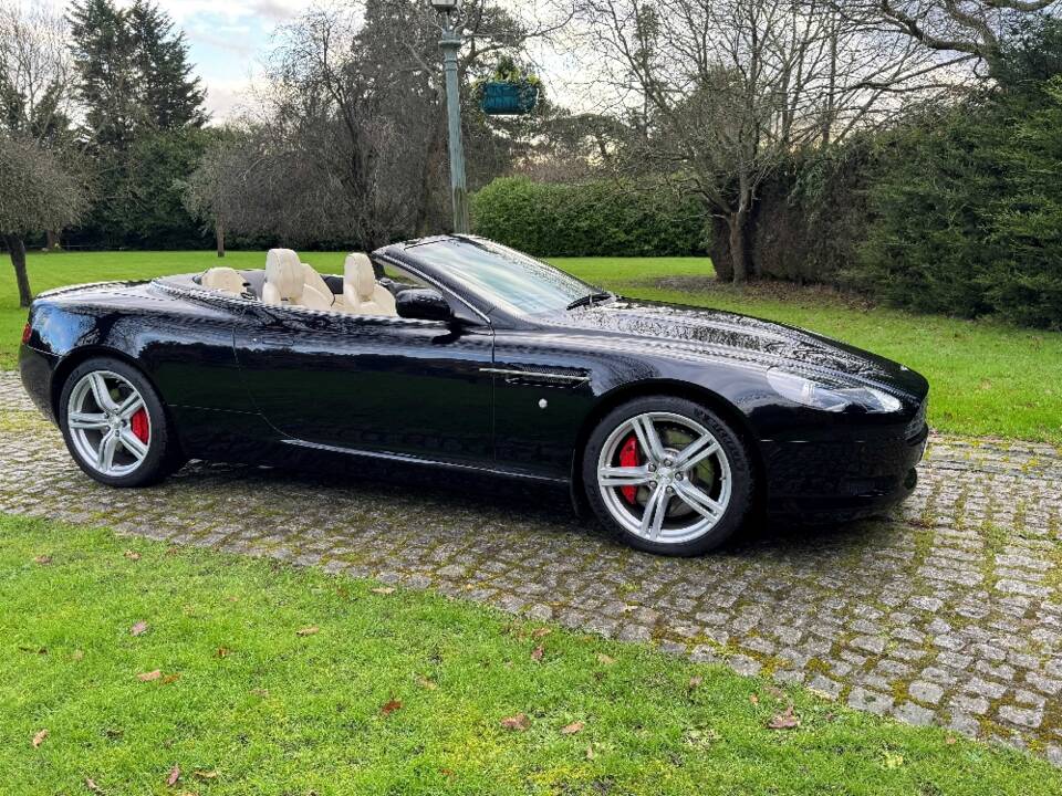 Image 17/37 de Aston Martin DB 9 Volante (2008)