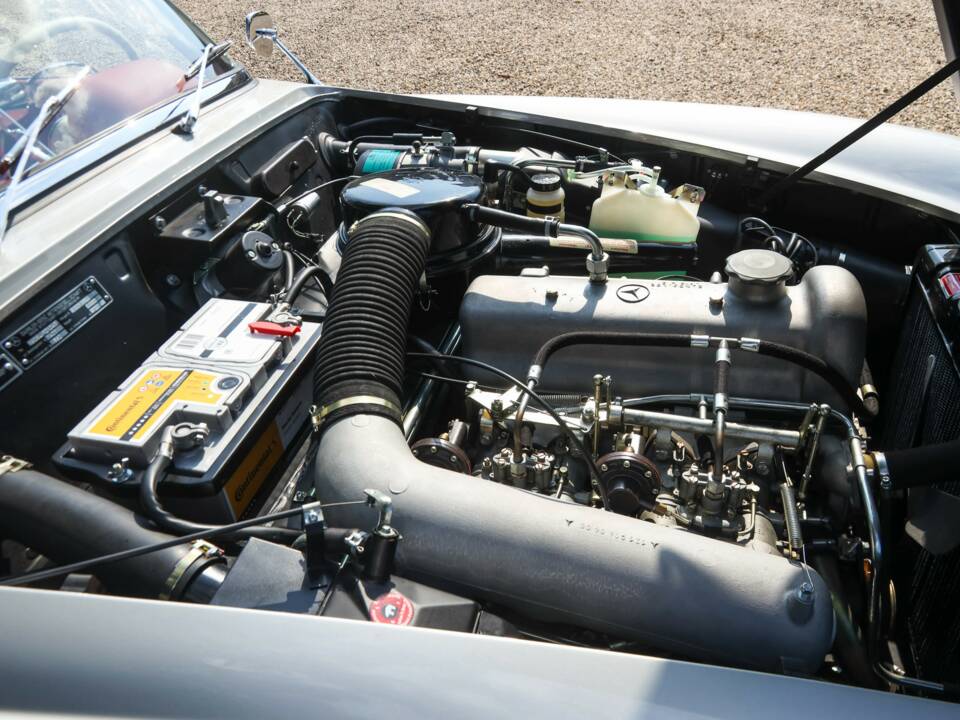Image 26/50 de Mercedes-Benz 190 SL (1960)