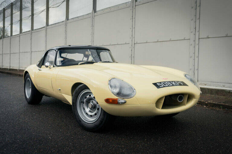 Image 1/50 of Jaguar E-Type 3.8 (1963)