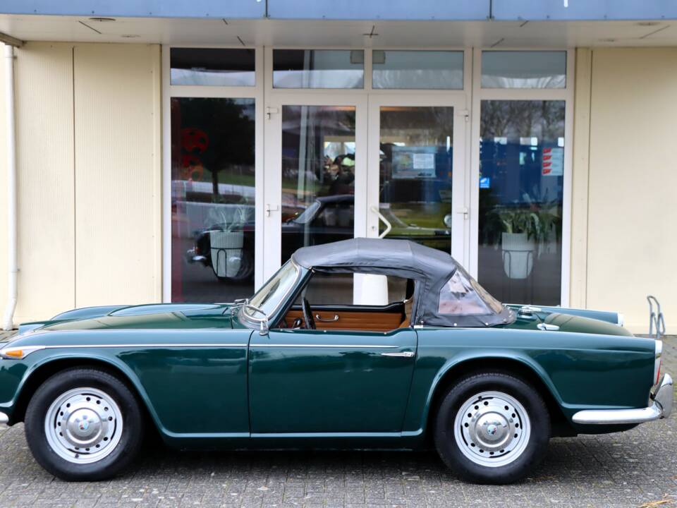Bild 24/50 von Triumph TR 4A (1966)