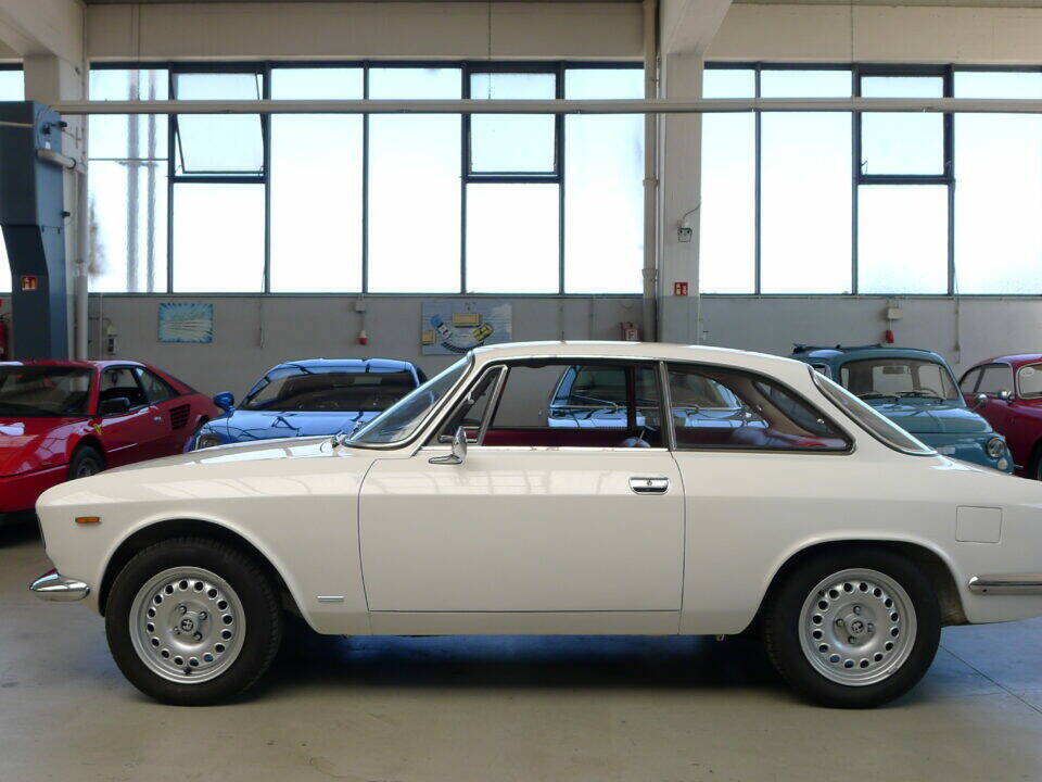 Imagen 1/40 de Alfa Romeo Giulia 1600 Sprint GT (1965)