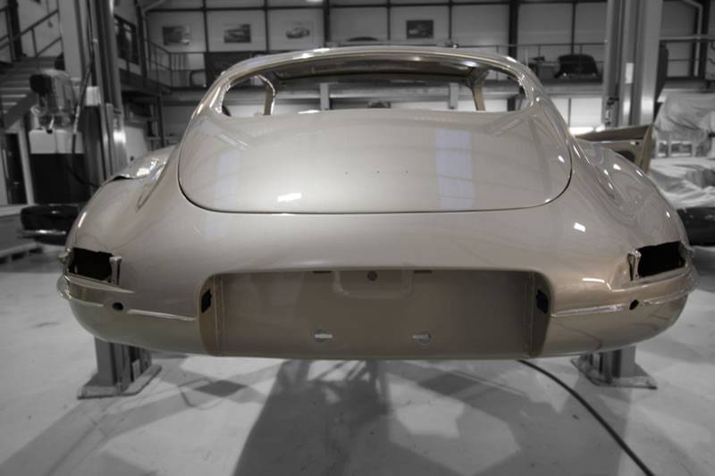Image 2/4 of Jaguar E-Type 3.8 (1964)