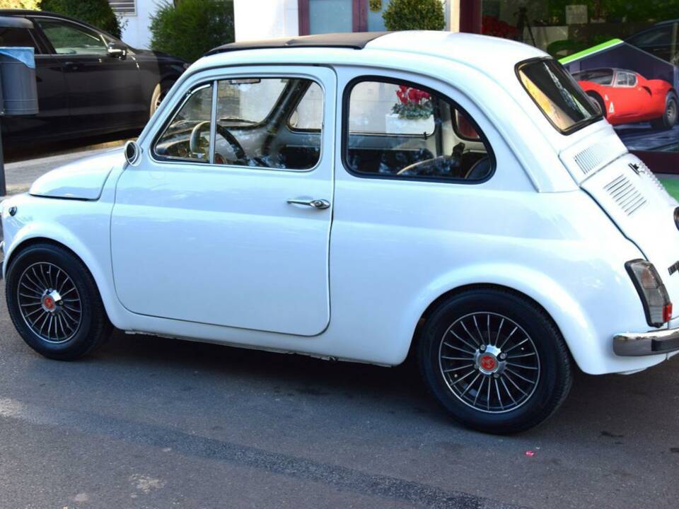 Bild 21/28 von FIAT 500 R (1974)