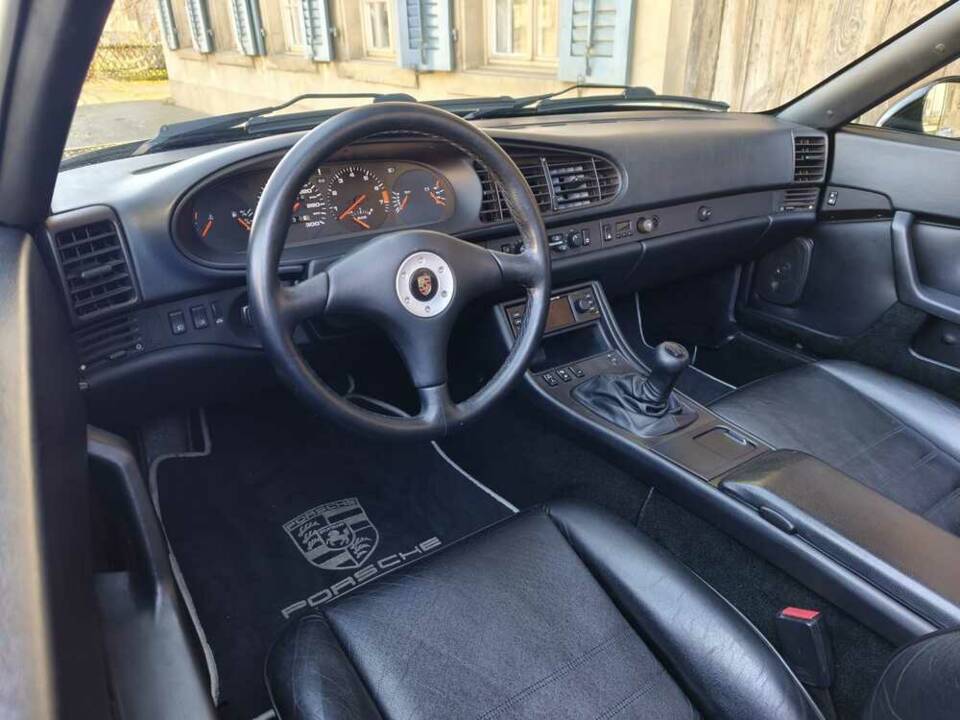 Bild 14/24 von Porsche 944 Turbo (1991)