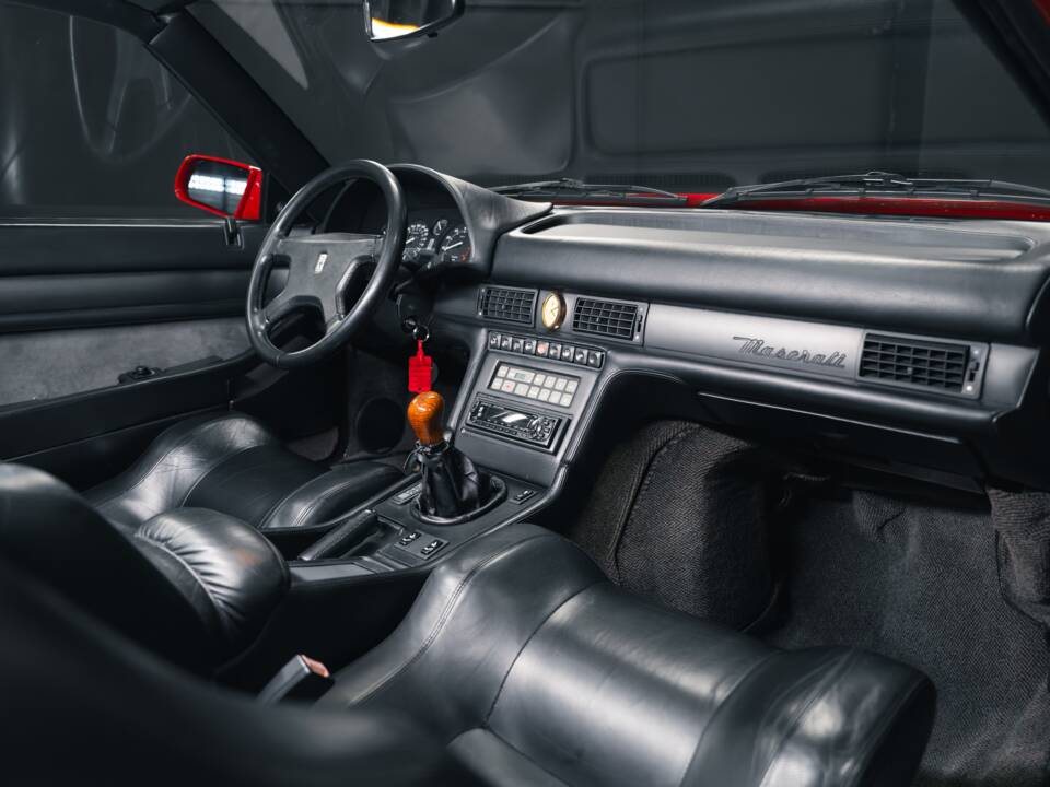 Image 37/42 of Maserati Shamal (1991)