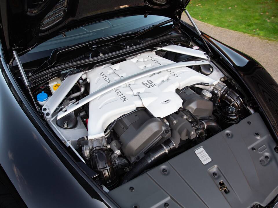 Bild 68/74 von Aston Martin V12 Vantage (2012)