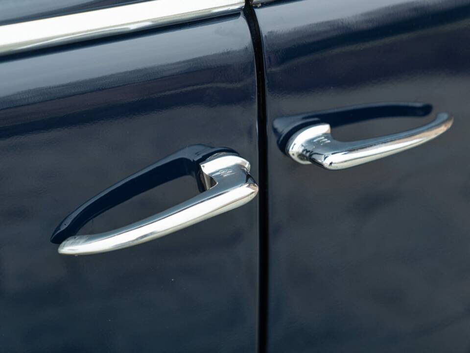Bild 16/50 von Opel Kapitän (1951)
