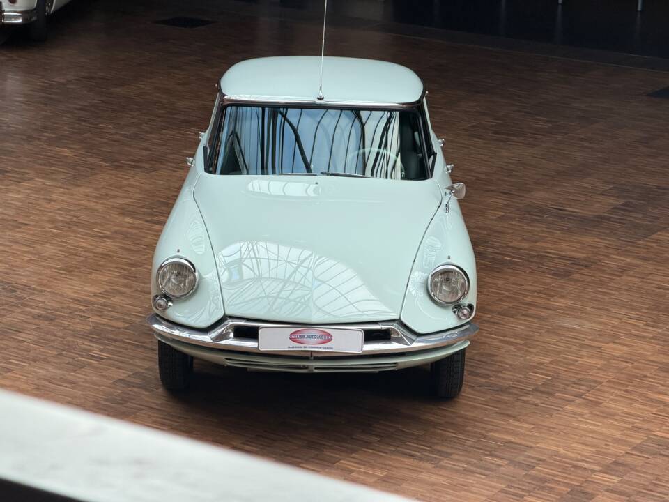 Immagine 4/43 di Citroën ID 19 (1958)