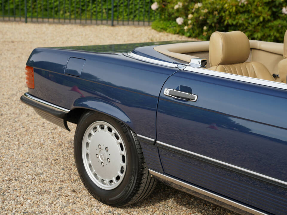 Immagine 34/50 di Mercedes-Benz 300 SL (1986)