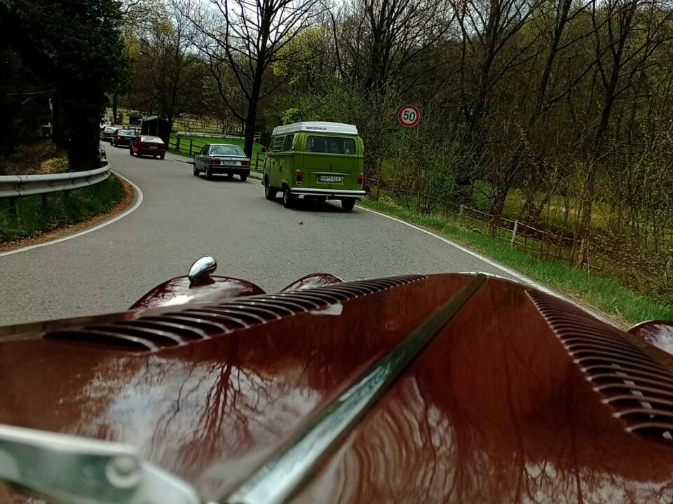 Image 25/51 of Morgan Plus 8 (1983)