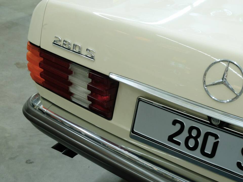 Bild 11/50 von Mercedes-Benz 280 S (1982)