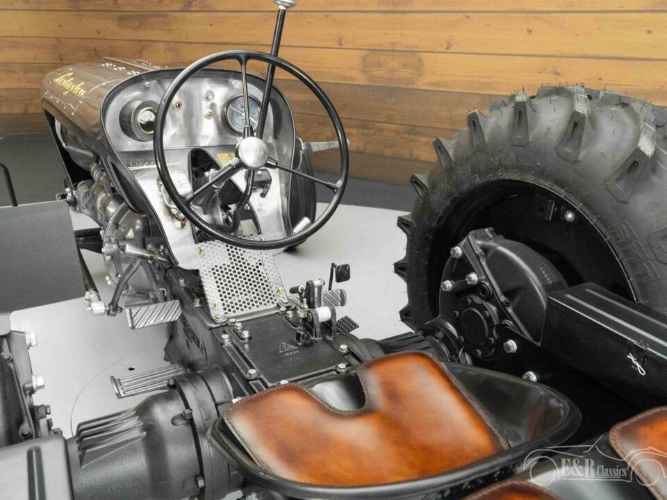 Bild 12/19 von Lamborghini Centenario (1962)